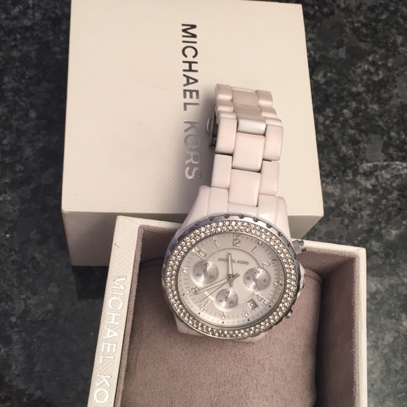 Michael Kors Watch - Picture 3 of 4